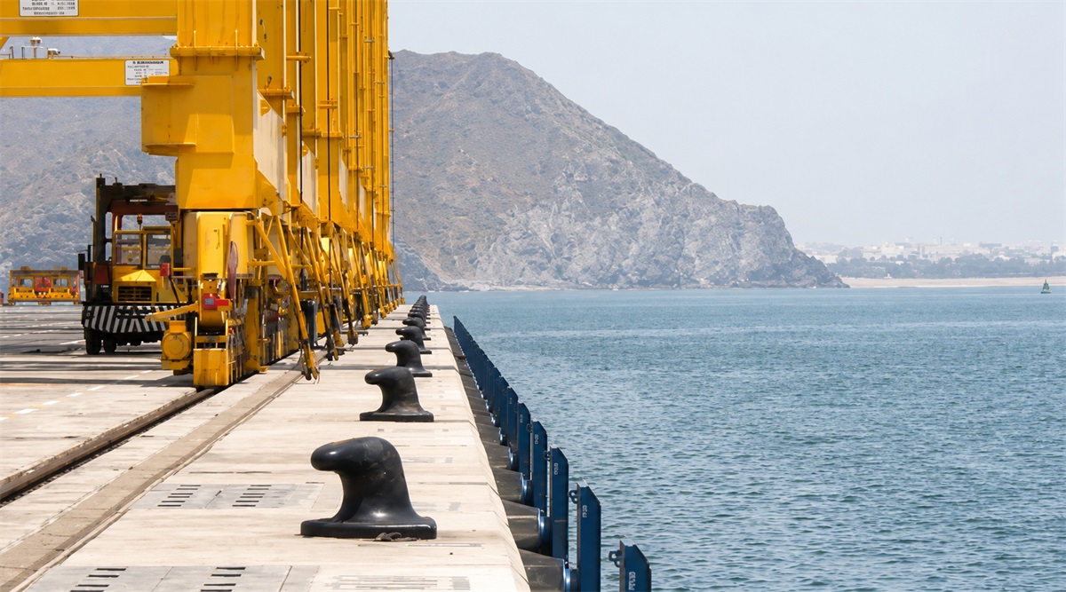 What Is the Difference Between Marine Bollards and Bitts?